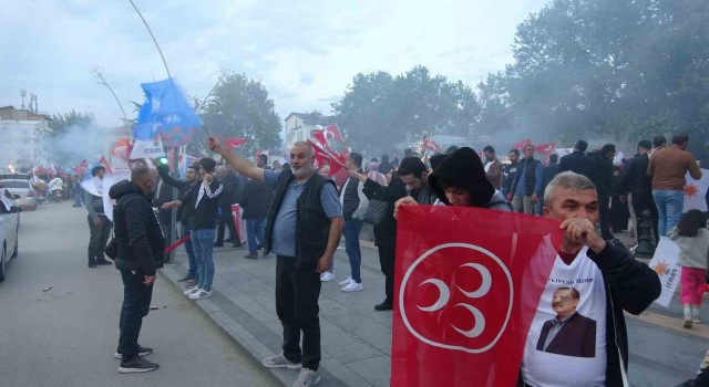 Tokatta vatandaşlar seçim sonucunu kutlandı