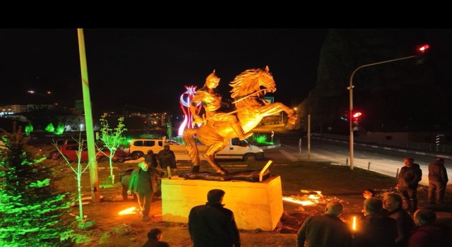 Tortuma Sultan Alparslan anıtı