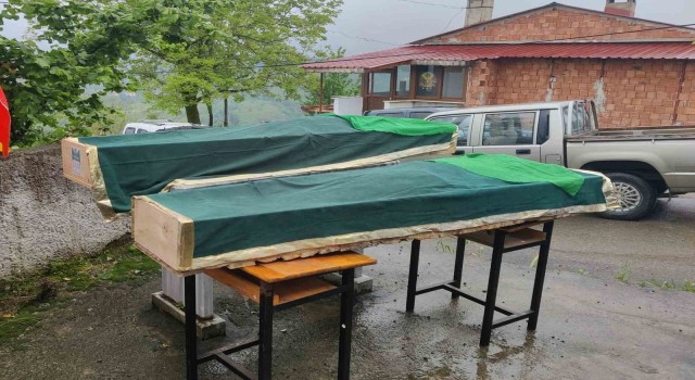 Trabzonda iki kız kardeş aynı gün vefat etti