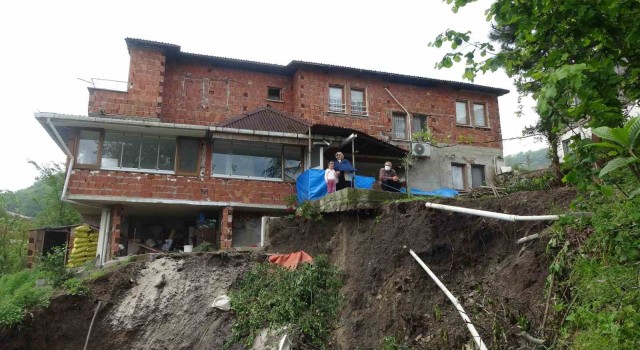 Trabzonlu ailenin ‘Heyelan nöbeti