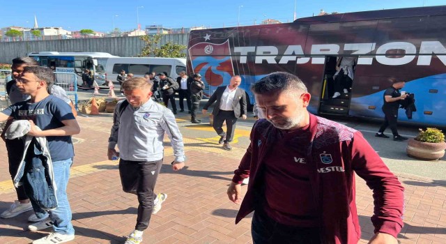 Trabzonspor, Fenerbahçe maçı için İstanbula gitti