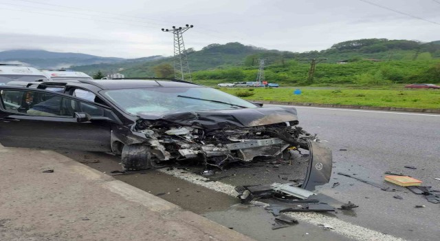 Trabzonun Araklı ilçesinde trafik kazası: 5 yaralı