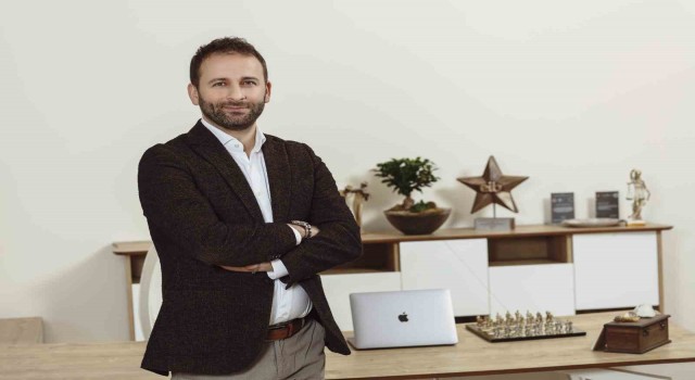 Trendlere uygun doğal taşlarla özdeşleşen ürünler ilgi topluyor