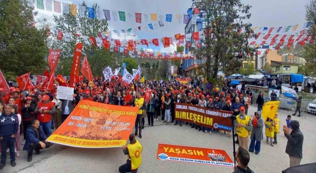 Tuncelide 1 Mayıs Emek ve Dayanışma Günü coşkuyla kutlandı