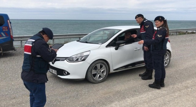 Türkelide özel bireylerle yol kontrolü