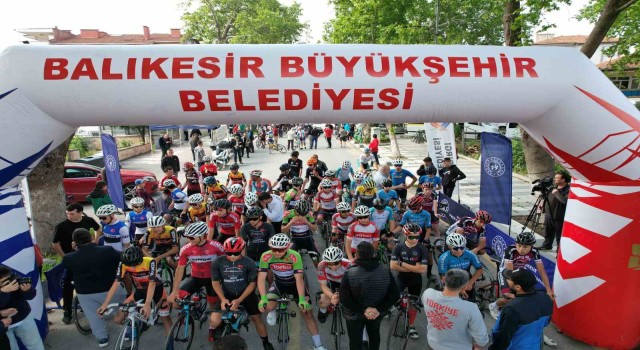 Türkiye Kupası yol bisiklet yarışları Sındırgıda başladı