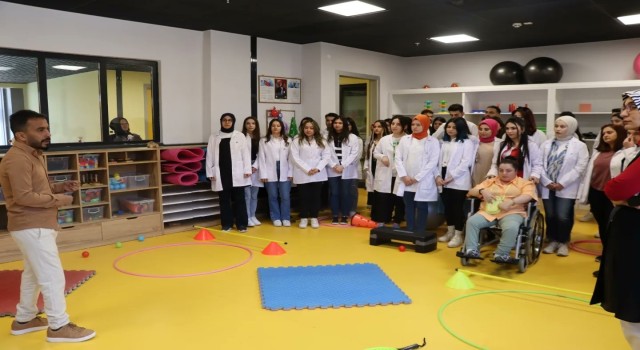Türkiyenin en donanımlı Engelsiz Yaşam Merkezine İlgi Büyük