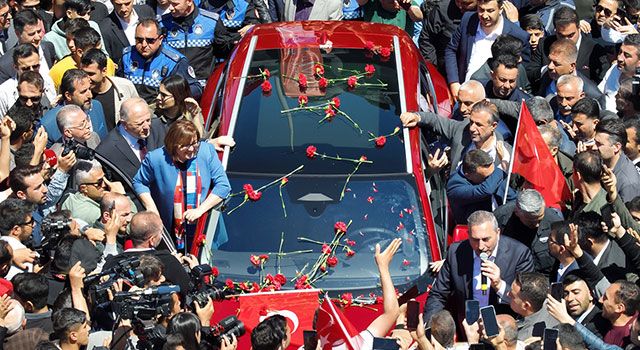 Türkiye’nin yerli otomobili Togg, Gaziantep’te tanıtıldı