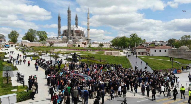 Türkiyenin yerli otomobili Togg, Selimiye ile buluştu