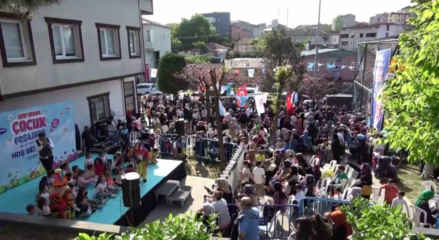 Ümraniye Çocuk Festivalinde çocuklar doyasıya eğleniyor