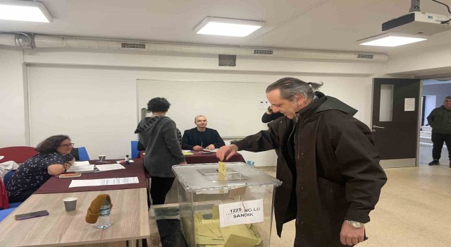 Ünlü oyuncu Ozan Güven oyunu kullandı