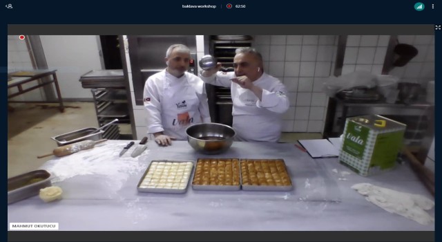 Usta şefler elinden baklavanın püf noktaları