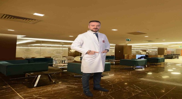 Uzmanı açıkladı: Göz kapağı estetiği 20li yaşlarda bile yapılabilir