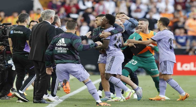 Valencia, Vinicius Jra ırkçı hareketler yapan taraftarları ömür boyu seyirden men etti