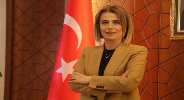 Vali Becel: Anneler, sevgi, merhamet ve fedakarlık timsalidir