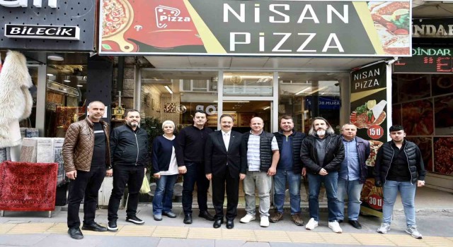 Vali Kızılkaya esnaf ile bir araya geldi