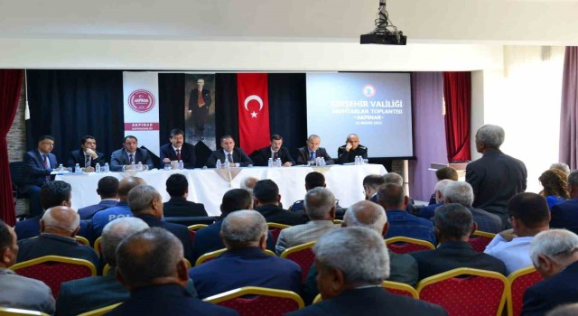 Vali Mete Buhara muhtarları dinledi