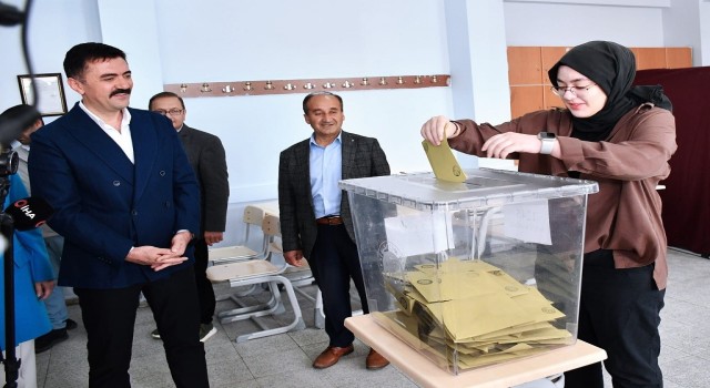 Vali Tekbıyıkoğlu: Seçim güvenliği için tüm tedbirlerimizi aldık