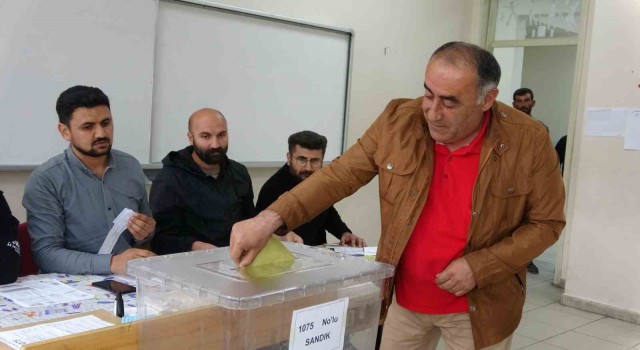 Vanda oy verme işlemi başladı