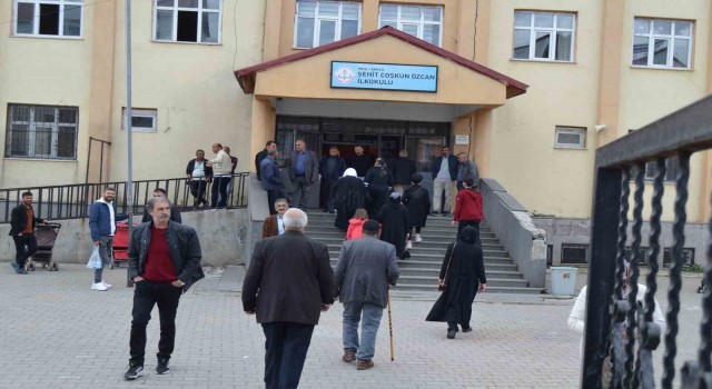 Vartoda oy kullanma işlemi sorunsuz devam ediyor