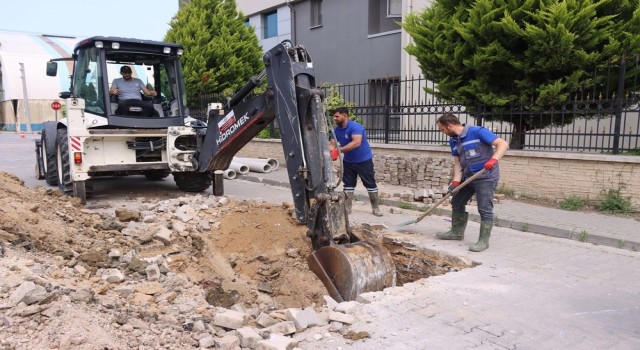 Yalova Belediyesi yeni kanalizasyon hatları yapıyor
