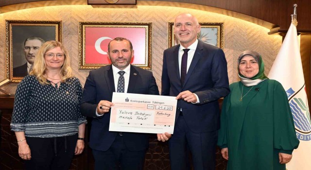 Yalovanın kardeş şehri Rottenburgtan depremzedelere 21 bin Euro bağış