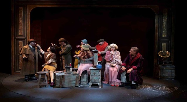 Yaşamak mı, yoksa ölmek mi? oyununa usta sanatçılardan tam not