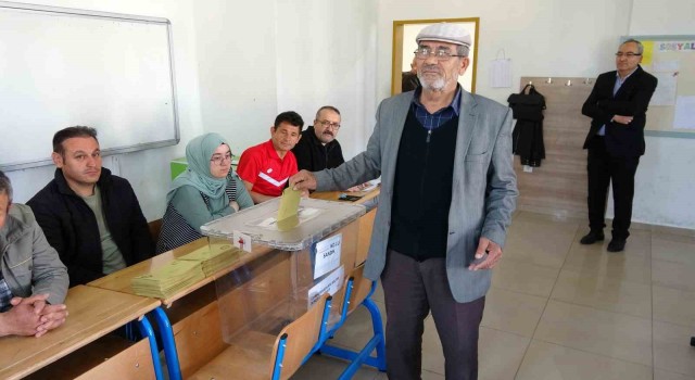 Yozgatta cumhurbaşkanı seçimi için oy verme işlemi başladı