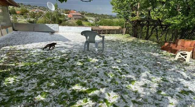 Yozgatta dolu yağışı etkili oldu