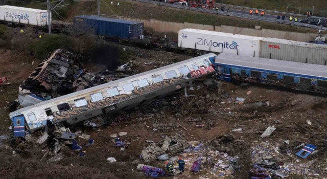 Yunanistandaki tren faciası ile ilgili Başbakan Miçotakis hakkında dava açıldı