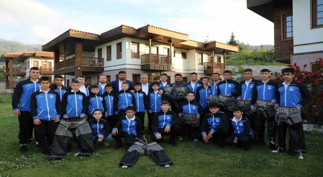 Yuntdağı Yağlı Güreşleri, Türkiye Güreş Liginde Egeyi temsil edecek