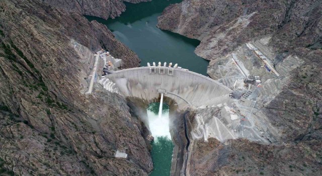 Yusufeli Barajında su seviyesi 131 metreye ulaştı