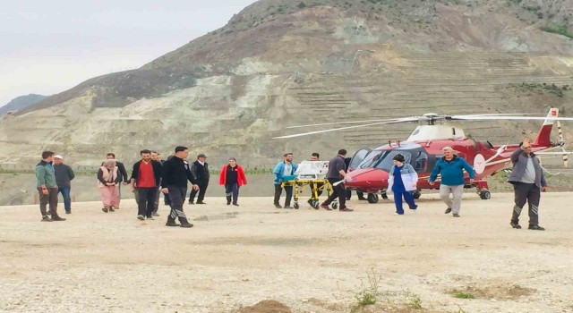 Yusufeli yeni yerleşim yerinden hava ambulansı ilk sevk yaptı