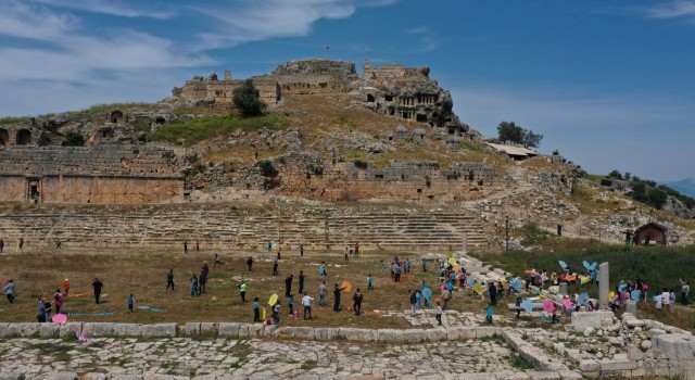 Yüzlerce Uçurtma Tlos Antik Kentinde Uçtu