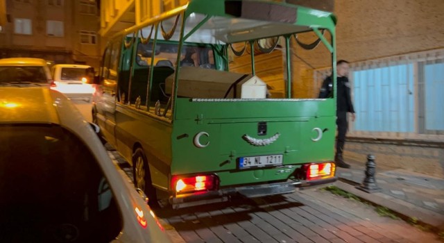 Zeytinburnunda 34 yaşındaki şahıs evinde ölü bulundu