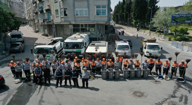 Zeytinburnunda bahar temizliği devam ediyor