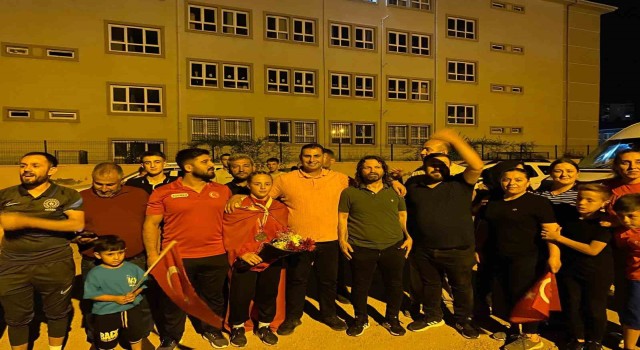 14 yaşında Türkiyeden, Brezilyaya uzanan şampiyonluk zaferi