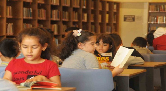 9 bin nüfuslu ilçenin 3 bin üyeli kütüphanesi ilgi görüyor