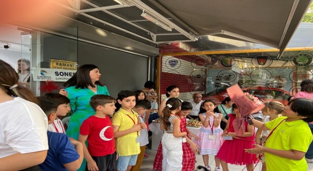Adanada minik öğrencilerden karma sergi