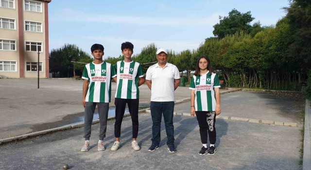 Alaçamspordan Dünya Çim Topu Şampiyonasına 3 sporcu