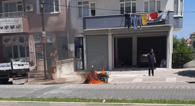 Aldığı motosikleti iade edemeyince benzin döküp yaktı