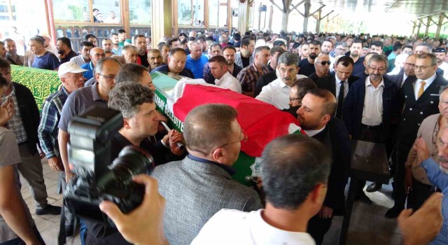 Ankarada ölen Avukat Belen Nesil Coşğun Aksarayda son yolculuğuna uğurlandı