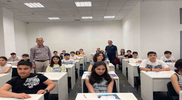 Antalya Matematik Olimpiyatı 4 dilde Azerbaycanda gerçekleştirildi