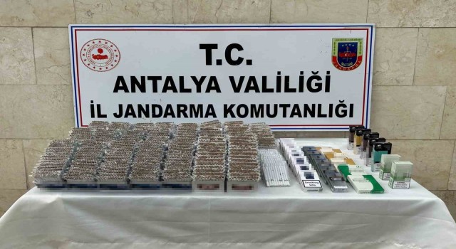 Antalyada 7 bin 360 adet bandrolsüz içi dolu makaron ele geçirildi