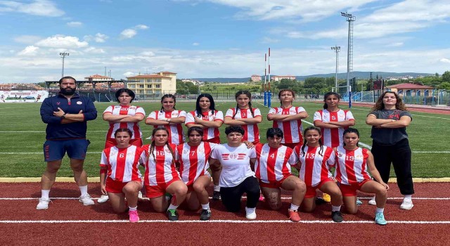 Antalyaspor Ragbi Kadın Takımından çeyrek final