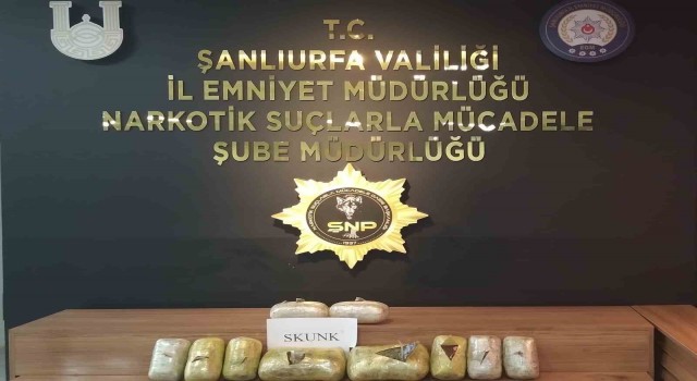Araçtan 7 kilo uyuşturucu çıktı