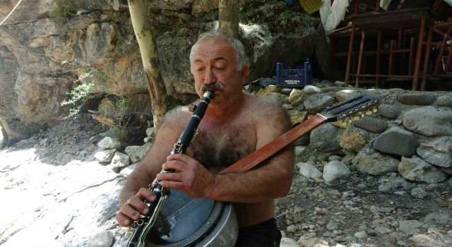 Arapgirin cümbüşlü klarnetli tarzanı yaz sezonunu açtı