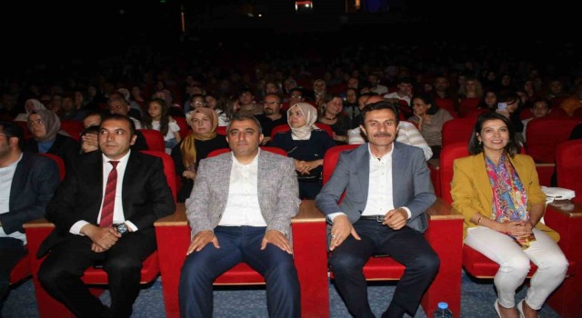 Aşık Veysel Sivasta anıldı