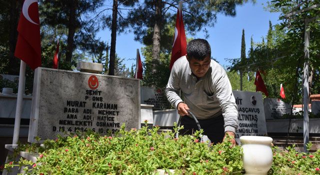 Asri Mezarlıkta Kurban Bayramı Çalışması