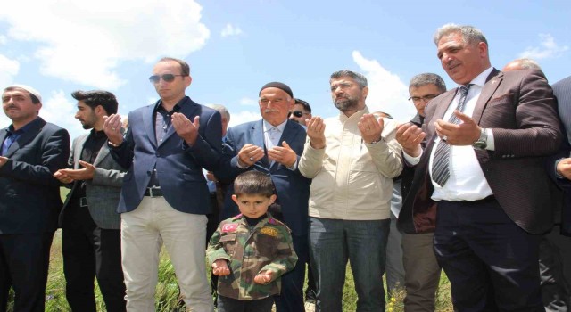 Babası şehit olduktan 2 saat sonra doğmuştu